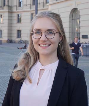 Anne Philippczyk (Coach)