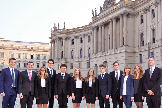 Left to right: Boyan Arshinkov, Tun de Jong, Lena Schwarz, Maximilian Petkovic, Talib Gasanov, Sophie Kamenz, Julia Goos, Philipp Keul, Paul Nicklas, Vanessa von Wulffen, Lisa Marie Koop, Benedikt Schwarzkopf
